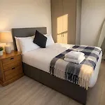 Unit 6 Penthouse With Harbour & Island Views * Cobh