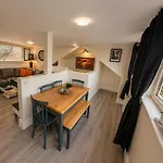 Unit 6 Penthouse With Harbour & Island Views Cobh