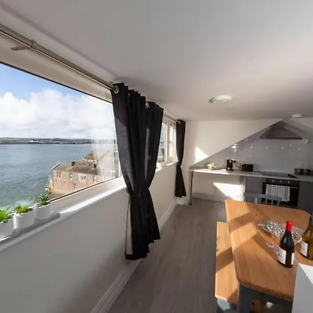 Unit 6 Penthouse With Harbour & Island Views Apartamento