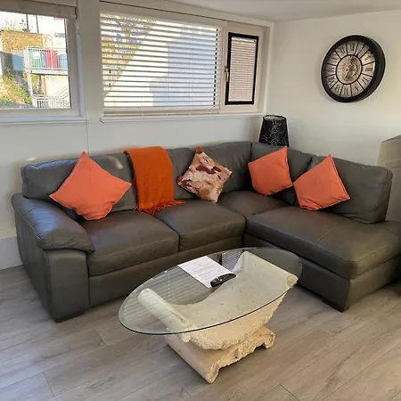 Unit 6 Penthouse With Harbour & Island Views Apartment Cobh