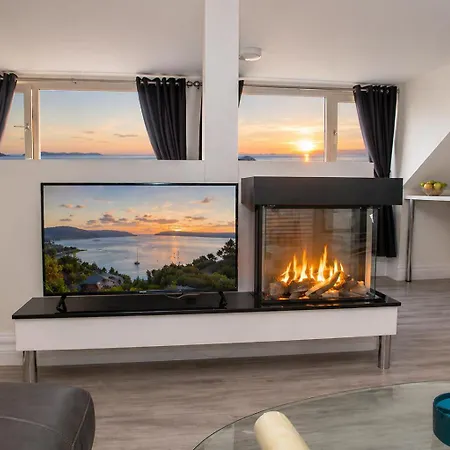 Unit 6 Penthouse With Harbour & Island Views Cobh