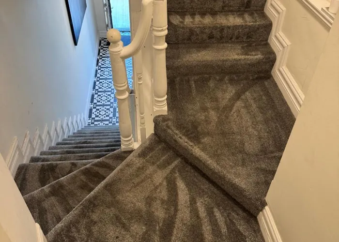 Unit 6 Penthouse With Harbour & Island Views